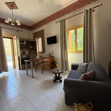 Agnanti House Dom wakacyjny