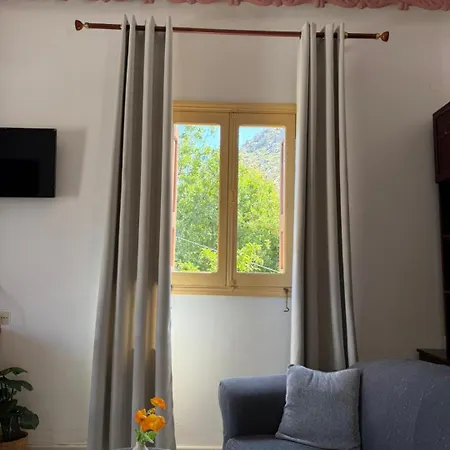 Agnanti House Dom wakacyjny *