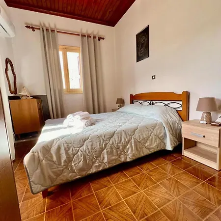 Agnanti House