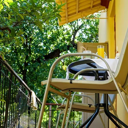 בית נופש Agnanti House *